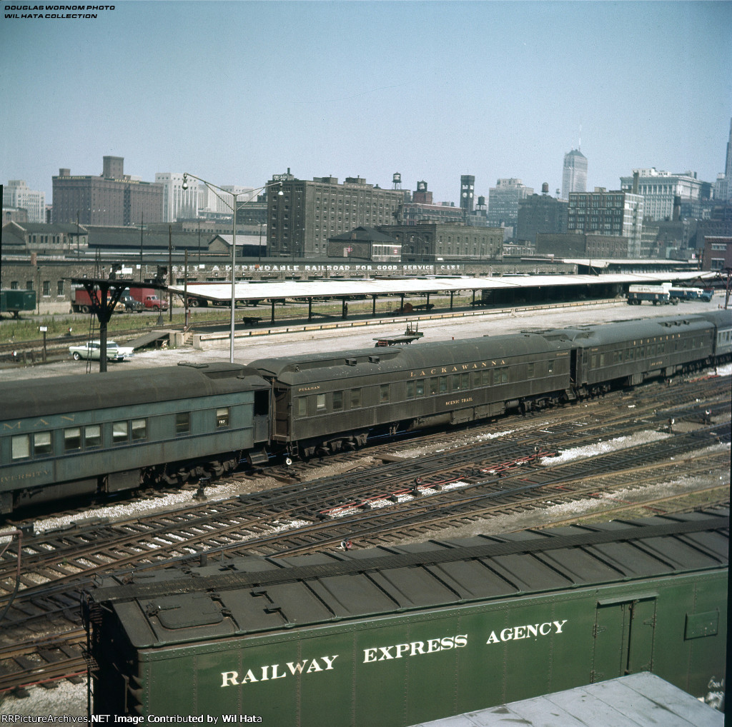 DL&W 10-1-2 Sleeper "Scenic Trail"